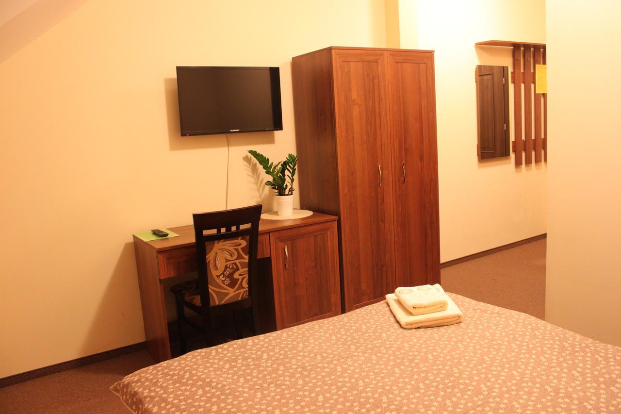Gosciniec Legenda Hotel Wyszogrod Luaran gambar