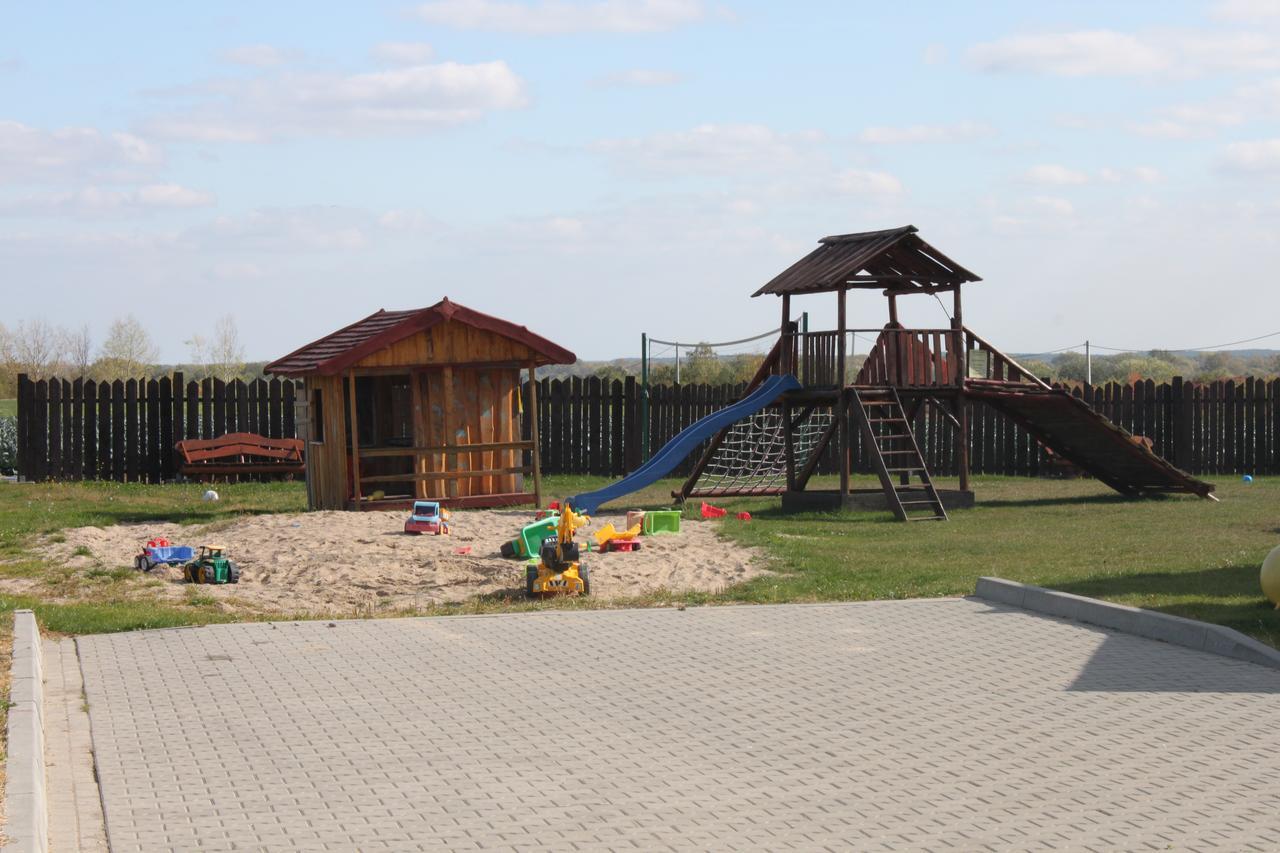 Gosciniec Legenda Hotel Wyszogrod Luaran gambar