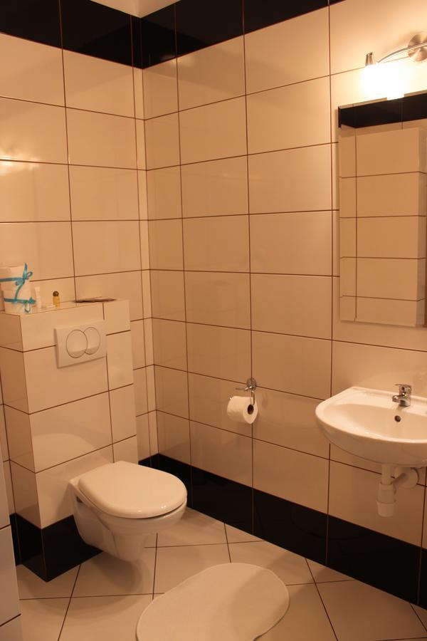 Gosciniec Legenda Hotel Wyszogrod Luaran gambar